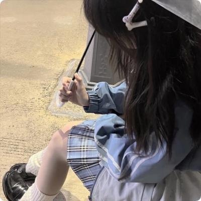 草叶之下